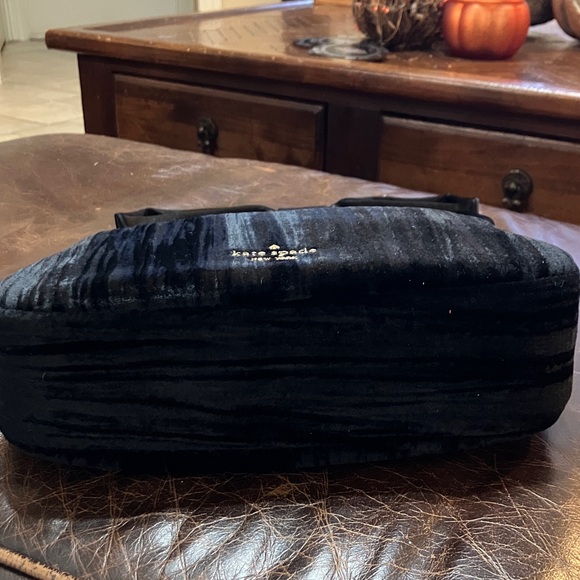 Kate Spade NWOT Black Crushed Velvet Shoulder Bag with satin Bow shoulder strap - Picture 9 of 16